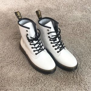 Dr. Martens. size 7